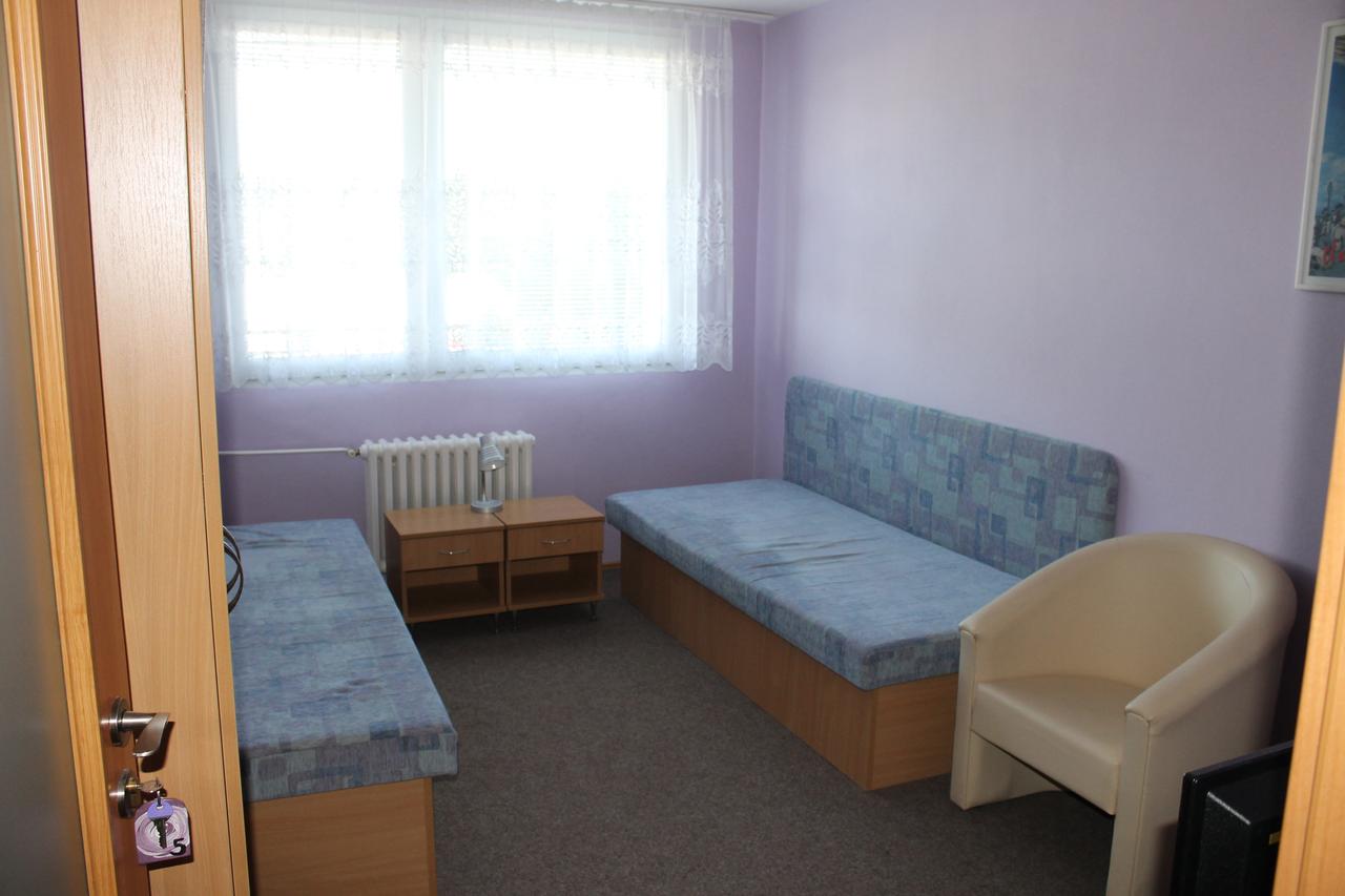 2-lôžková izba – Hostel Jedlíkova 9